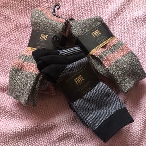 7 Pairs of Frye Socks